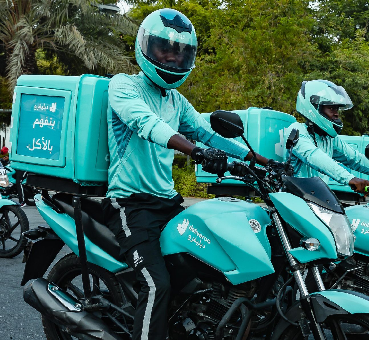 deliveroo riders training programme group e1671101694868